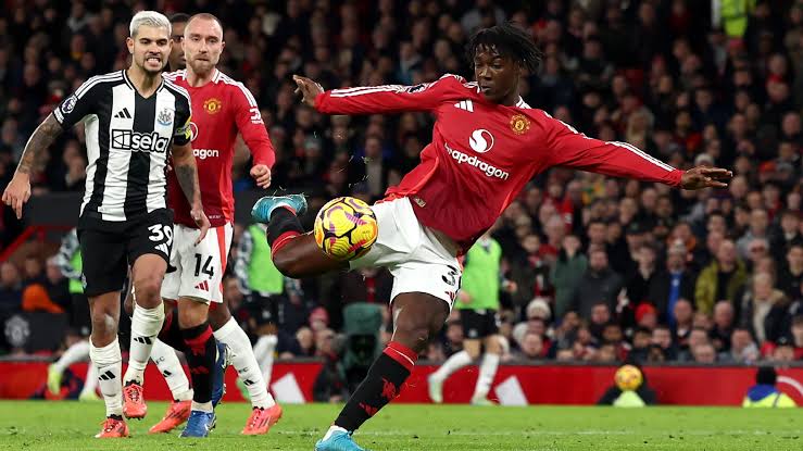 images - 2025-12-11T164958.904