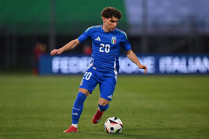 images - 2025-12-11T173714.822